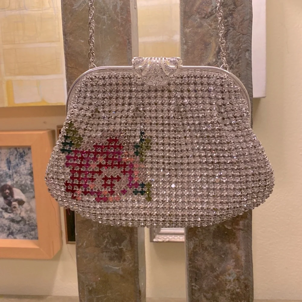 Rhinestone Encrusted Evening Clutch with Hidden Shoulder Chain - Picture 2 of 16